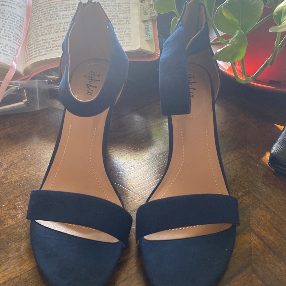 2.5 in heels